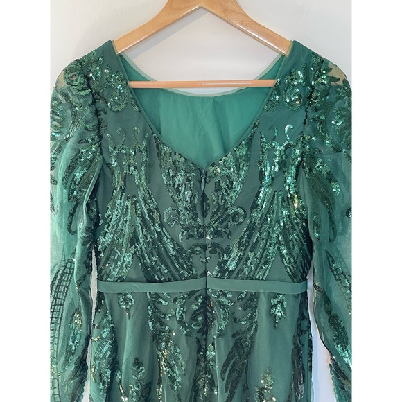 Elegant Green Sequin Midi Dress - Picture 9 of 14